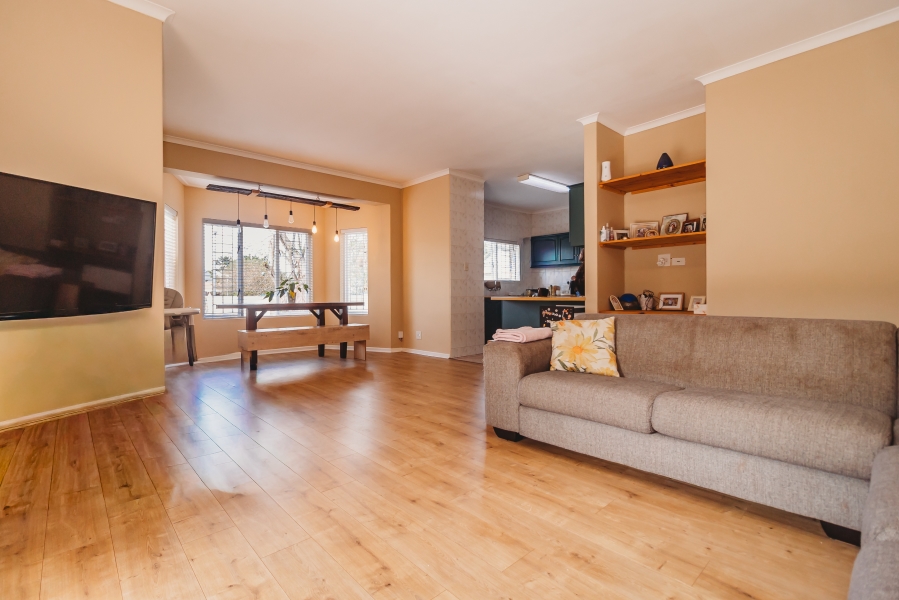3 Bedroom Property for Sale in King George Park Western Cape